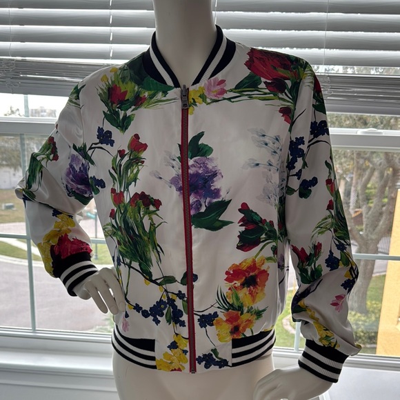 Alice + Olivia Jackets & Blazers - Alice and Olivia reversible silk bomber jacket. Silk. Size L